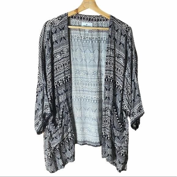 American Eagle: BOHO Tassel Flowy‎ Aztec Pattern Black Tan Cardigan Kimono XS/S - Picture 1 of 9